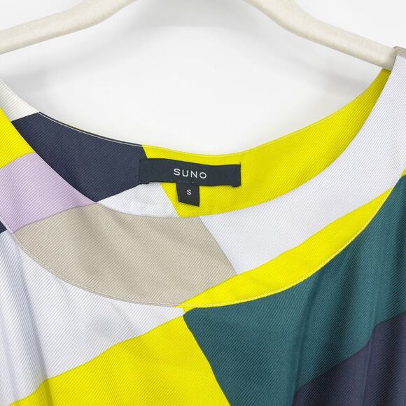 Suno 100% Silk Pleated Mini Dress Bold Geometric Print Size Small - Picture 2 of 8